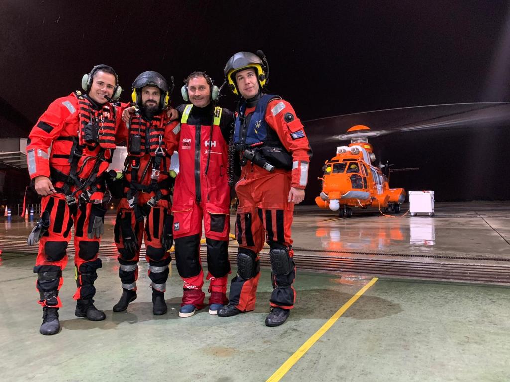 Erwan Thiboumery skipper trimaran Interaction avec les sauveteurs espagnols Route du Rhum